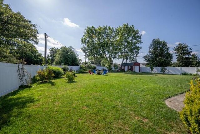 2540 Rebecca Drive, Springfield, OH 45503