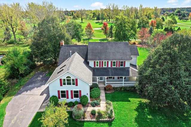 2215 Crystal Circle, Crystal Lake, IL 60012