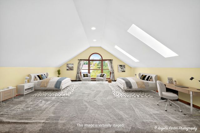 2215 Crystal Circle, Crystal Lake, IL 60012