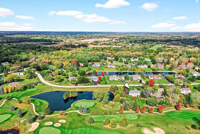 2215 Crystal Circle, Crystal Lake, IL 60012