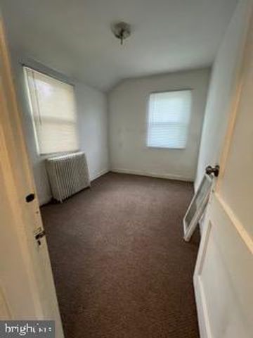 5364 AMES ST NE, Washington, DC 20019