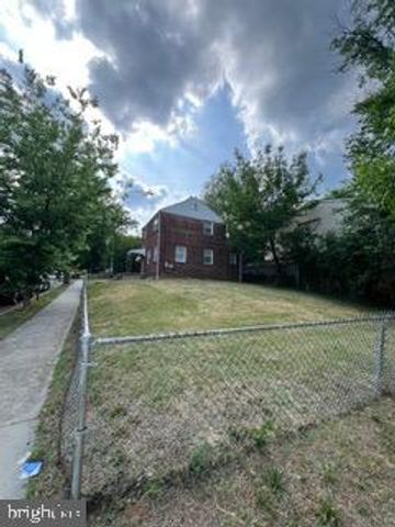 5364 AMES ST NE, Washington, DC 20019