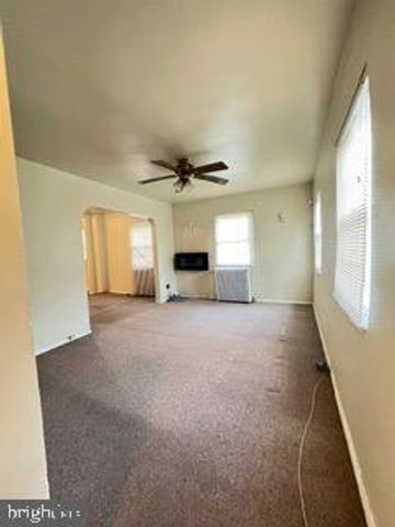 5364 AMES ST NE, Washington, DC 20019