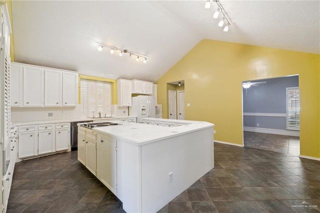 7400 N 33rd Street, Mcallen, TX 78504