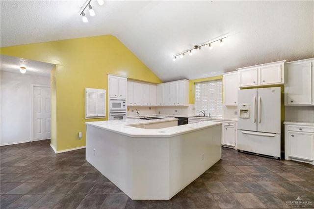 7400 N 33rd Street, Mcallen, TX 78504