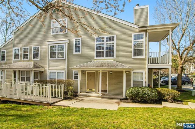 1125 Hyde Park Court A2, Mahwah, NJ 07430