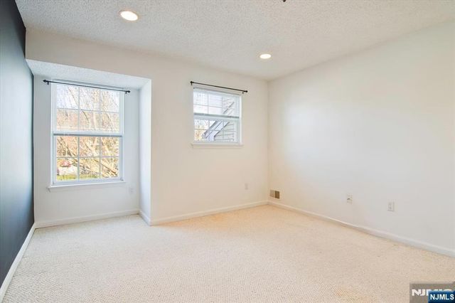 1125 Hyde Park Court A2, Mahwah, NJ 07430