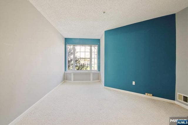 1125 Hyde Park Court A2, Mahwah, NJ 07430