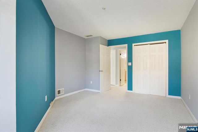 1125 Hyde Park Court A2, Mahwah, NJ 07430