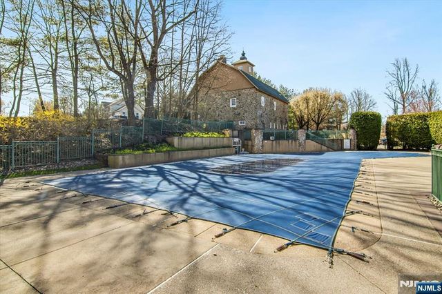 1125 Hyde Park Court A2, Mahwah, NJ 07430