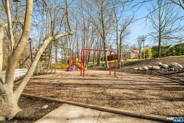 1125 Hyde Park Court A2, Mahwah, NJ 07430