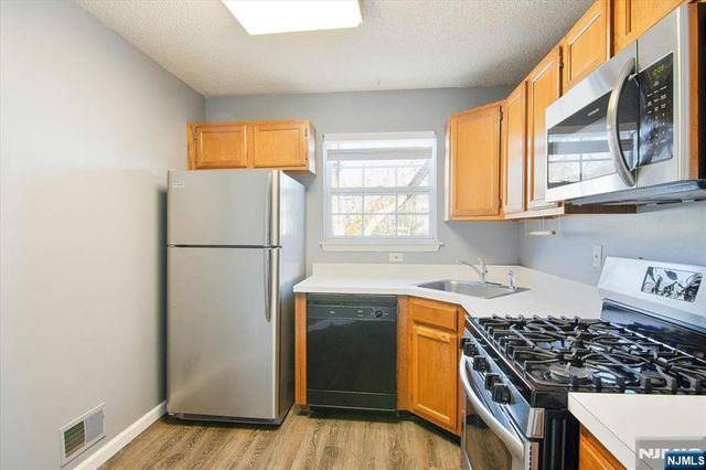 1125 Hyde Park Court A2, Mahwah, NJ 07430