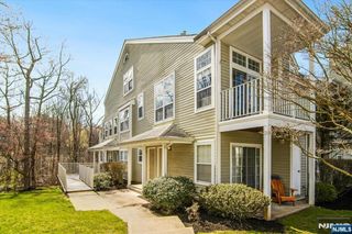 1125 Hyde Park Court A2, Mahwah, NJ 07430