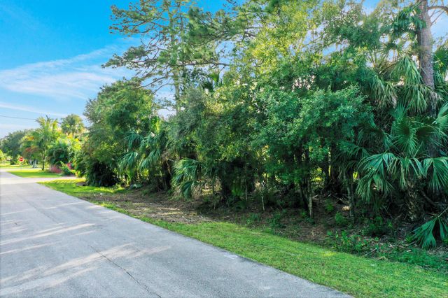 8503 W Penny Lane, Fort Pierce, FL 34951