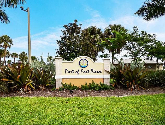 8503 W Penny Lane, Fort Pierce, FL 34951