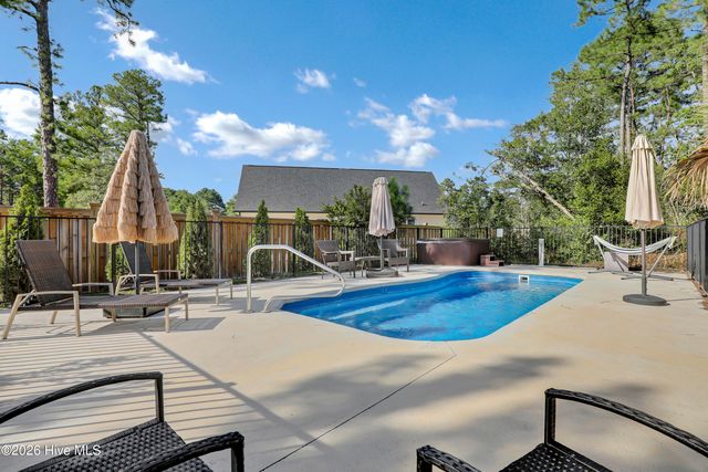 2005 Country Club Drive, Hampstead, NC 28443