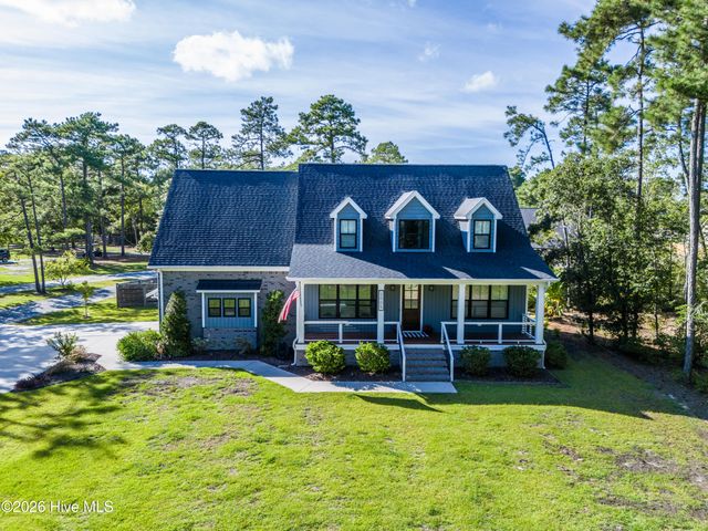 2005 Country Club Drive, Hampstead, NC 28443
