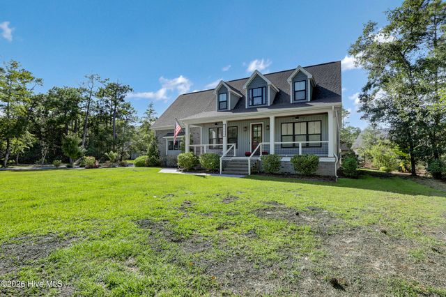 2005 Country Club Drive, Hampstead, NC 28443