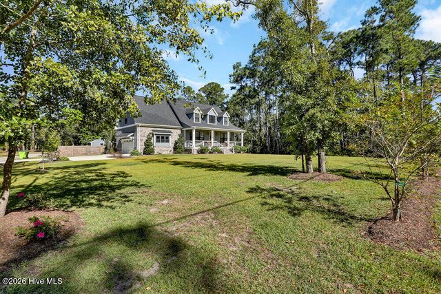 2005 Country Club Drive, Hampstead, NC 28443