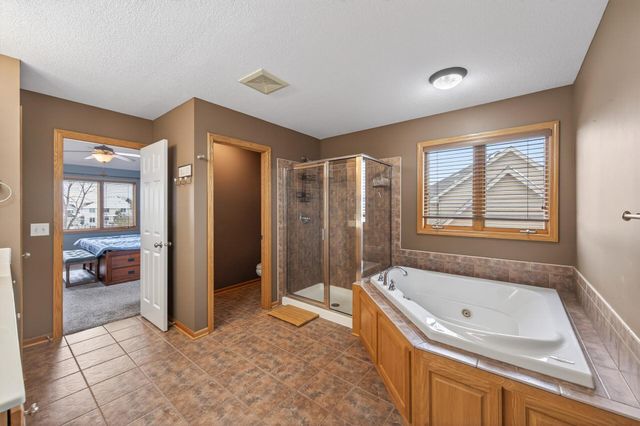 21183 Ivory Lane, Lakeville, MN 55044