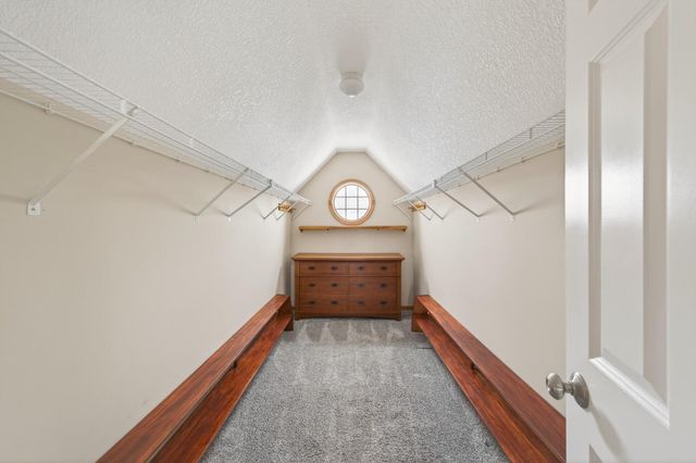 21183 Ivory Lane, Lakeville, MN 55044