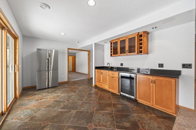 21183 Ivory Lane, Lakeville, MN 55044