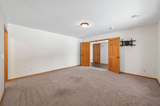 21183 Ivory Lane, Lakeville, MN 55044