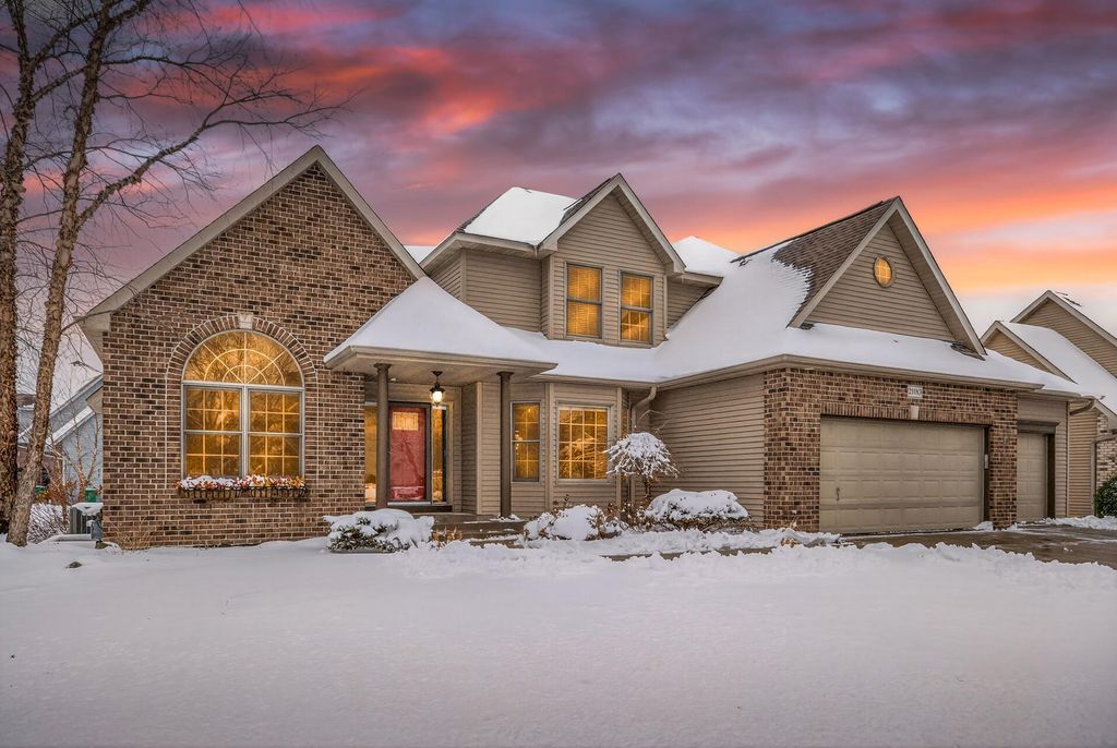21183 Ivory Lane, Lakeville, MN 55044