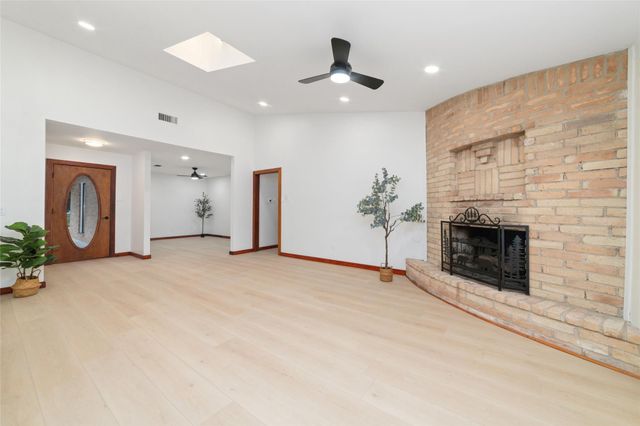 11411 Ash Creek Drive, Houston, TX 77043