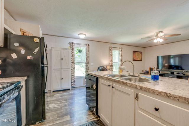 20124 Turkey Hollow Lane, Bristol, VA 24202