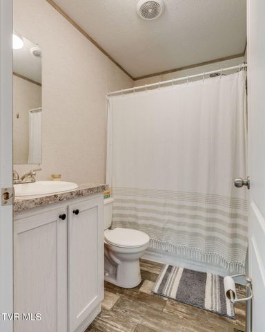 20124 Turkey Hollow Lane, Bristol, VA 24202
