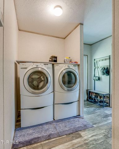 20124 Turkey Hollow Lane, Bristol, VA 24202