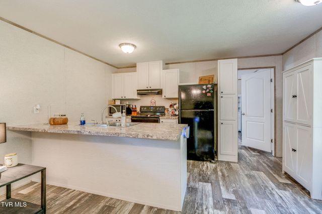 20124 Turkey Hollow Lane, Bristol, VA 24202