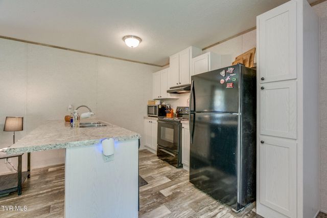 20124 Turkey Hollow Lane, Bristol, VA 24202