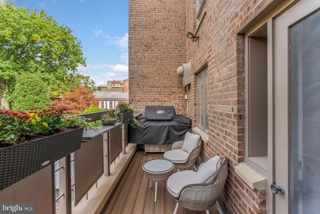 254 S 3RD ST, Philadelphia, PA 19106