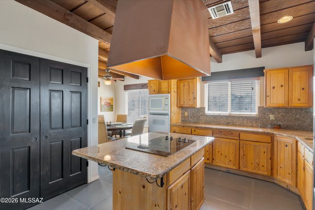 5040 N Camino De Oeste, Tucson, AZ 85745
