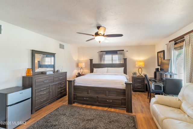 5040 N Camino De Oeste, Tucson, AZ 85745