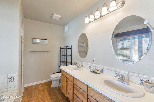 5040 N Camino De Oeste, Tucson, AZ 85745