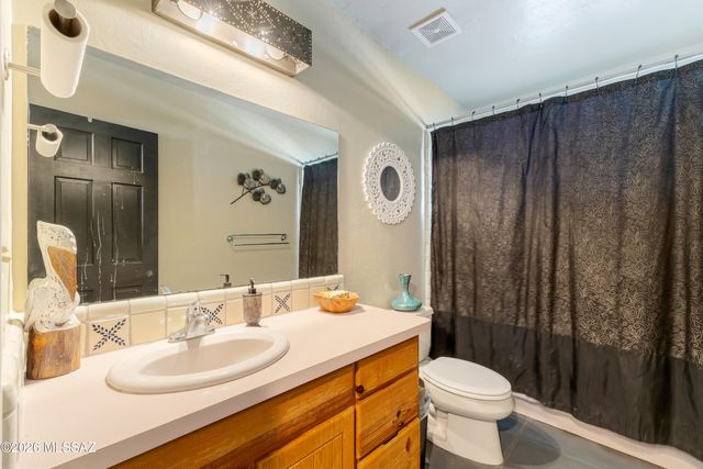 5040 N Camino De Oeste, Tucson, AZ 85745