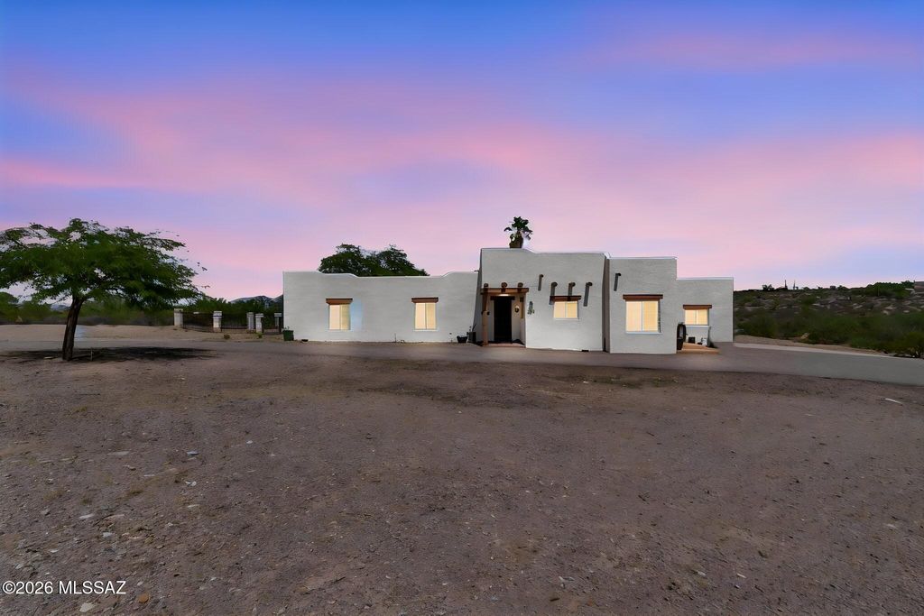 5040 N Camino De Oeste, Tucson, AZ 85745