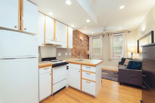33 Irving 2, Boston, MA 02114