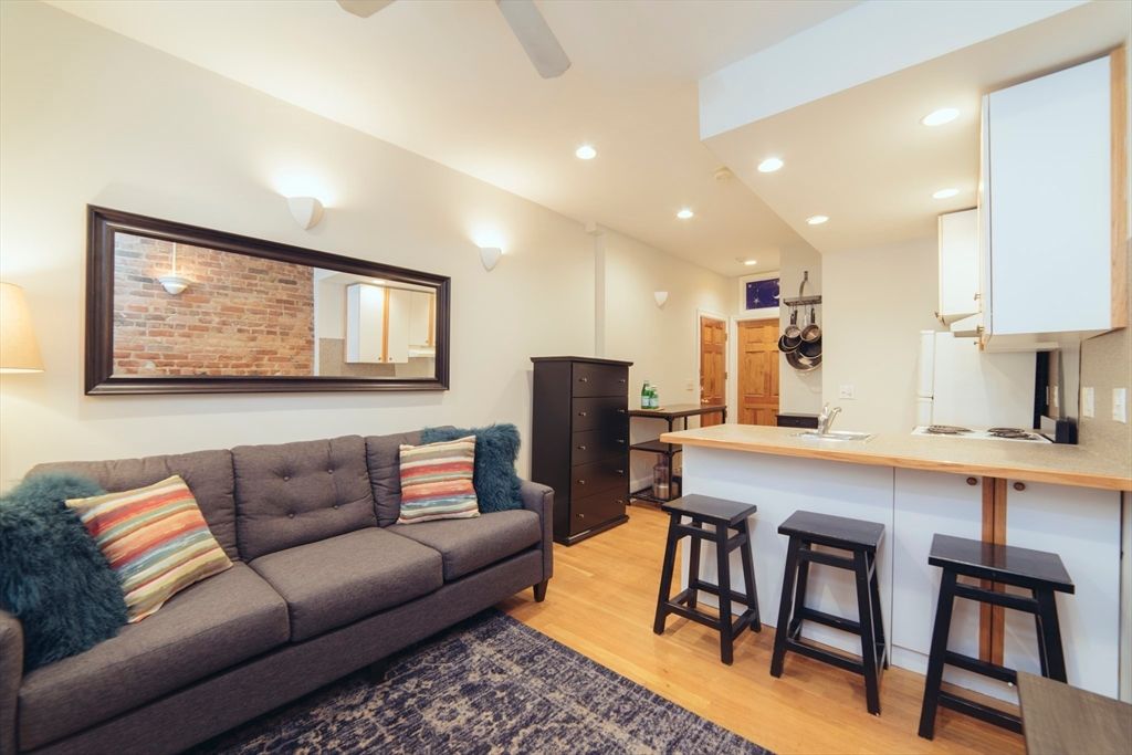 33 Irving 2, Boston, MA 02114