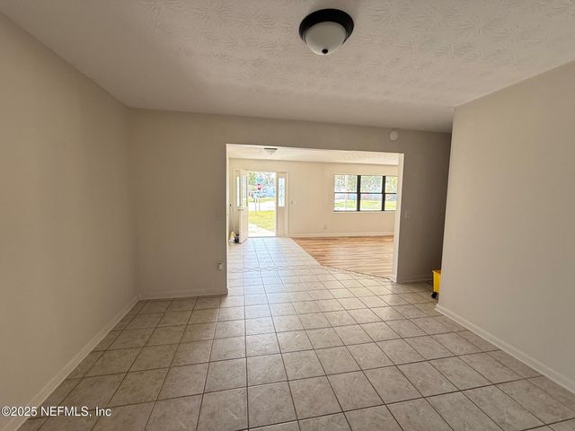 5445 GLORIANNE Drive, Jacksonville, FL 32207