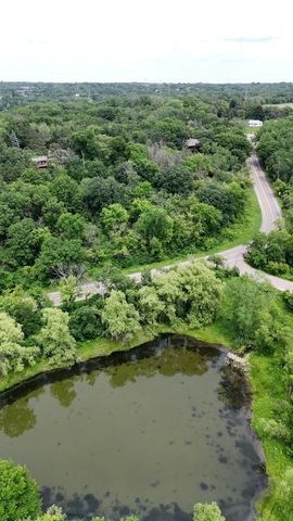 2685 Carver Avenue E, Maplewood, MN 55119