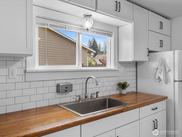 2212 Columbia Avenue, Everett, WA 98203