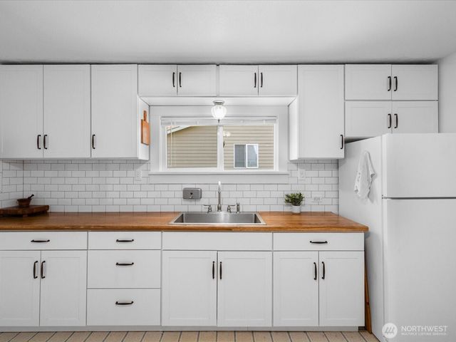 2212 Columbia Avenue, Everett, WA 98203