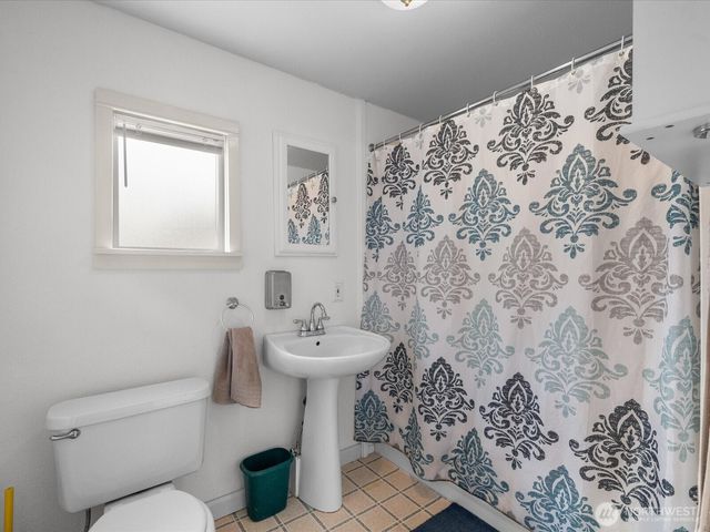 2212 Columbia Avenue, Everett, WA 98203