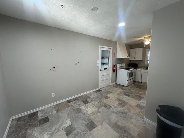 1207 W Ferguson Street, Humble, TX 77338