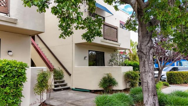 127 Shorebird Circle, Redwood City, CA 94065