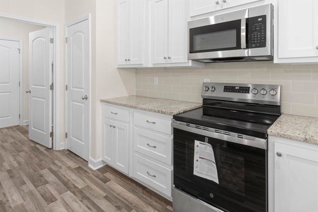 11 River Cliff Drive, Mayflower, AR 72106